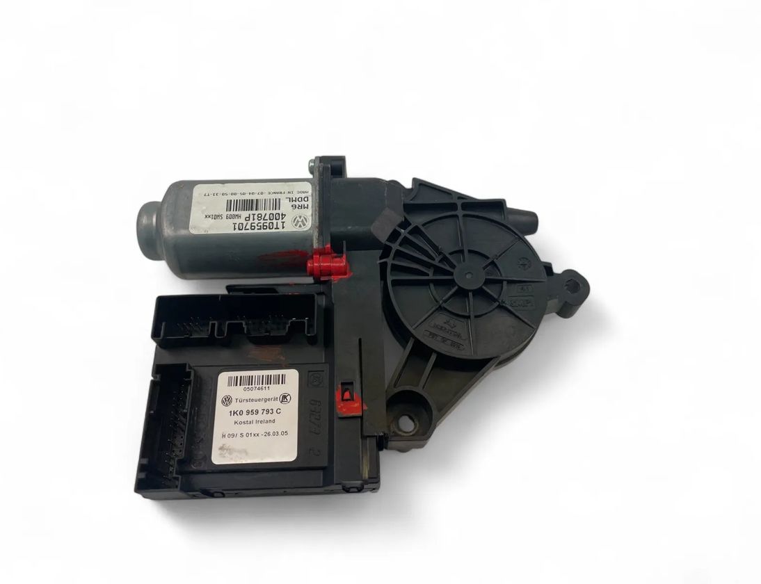 VOLKSWAGEN Caddy 3 generation (2004-2015) Маторчик стеклоподъемника передней правой двери 1T0959701 30494279