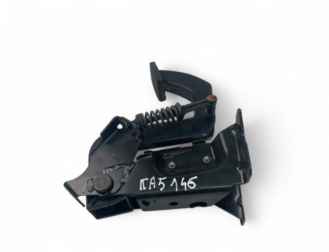 MERCEDES-BENZ Viano W639 (2003-2015) Держатель педали акселератора A6392902401 30711337