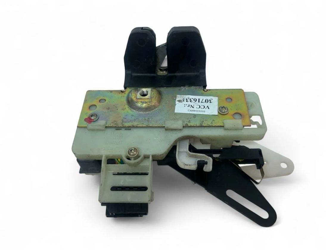 VOLVO XC70 2 generation (2000-2007) Aizmugurējā bagāžnieka slēdzene 30716331 31408290