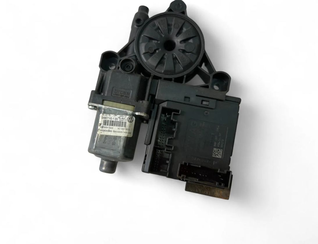 VOLKSWAGEN Passat B6 (2005-2010) Priekšējo kreiso durvju logu pacēlāja motorīts 3AA959702A 31689034