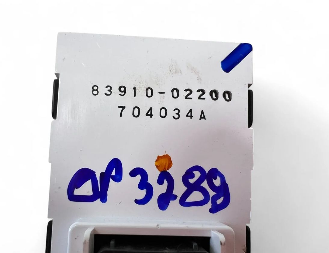 TOYOTA Auris 2 generation (2012-2015) Внутренние часы 83910-02200 31787739