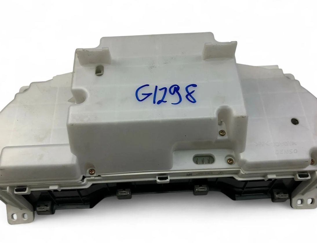 TOYOTA Avensis Verso 1 generation (2001-2003) Instrumentu panelis/spidometrs 83800-44490 32037022