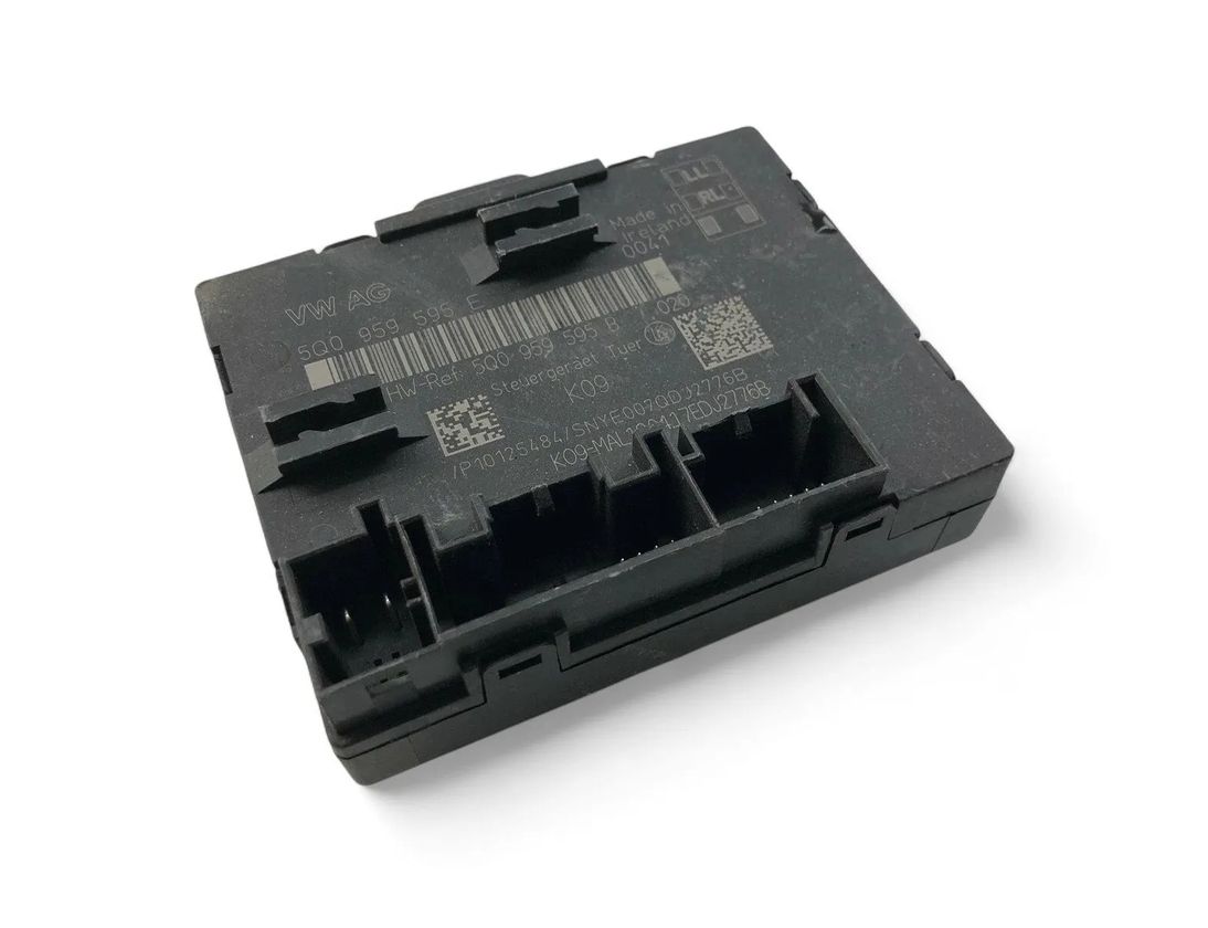 VOLKSWAGEN Tiguan 2 generation (2016-2024) Rear Left Door Control Unit 5Q0959595E 32052775