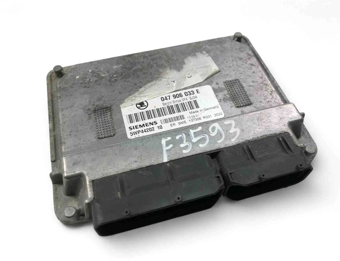 SKODA Fabia 1 generation  (2004-2007) Блок управления двигателем 047906033E 32588474