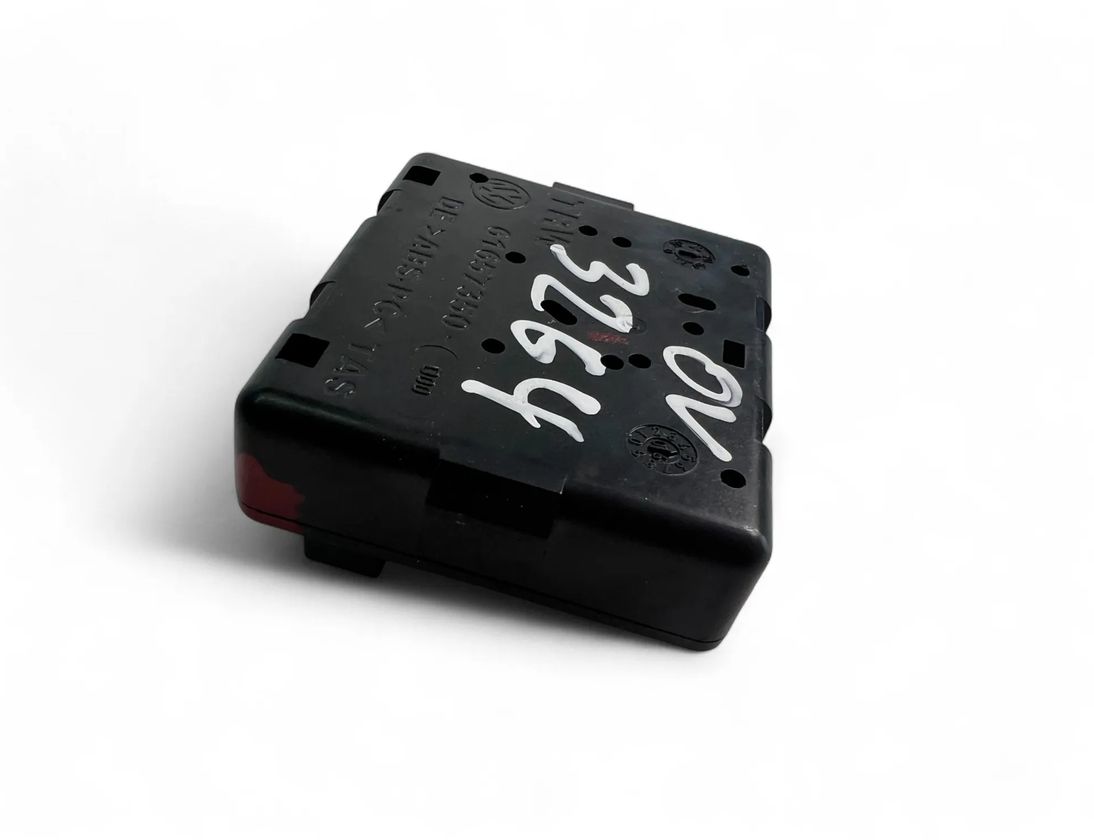 VOLKSWAGEN Passat B6 (2005-2010) Control Unit 1P0959542 32743607