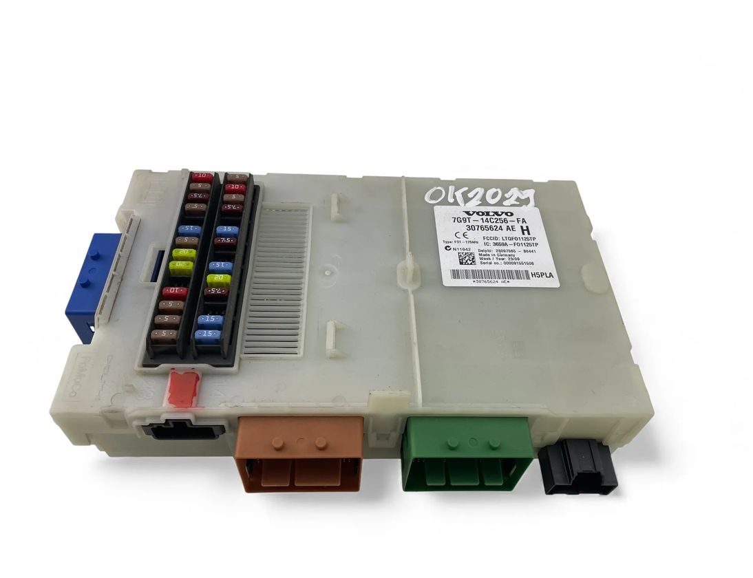 VOLVO XC60 1 generation (2008-2017) Control Unit 30765624AE 33103390