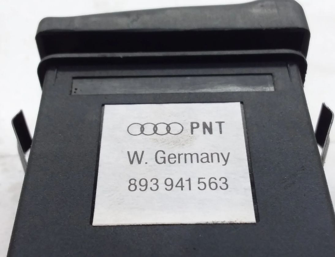 AUDI 80 B4 (1991-1996)  Выключатель противотуманных фар 893941563 11325387