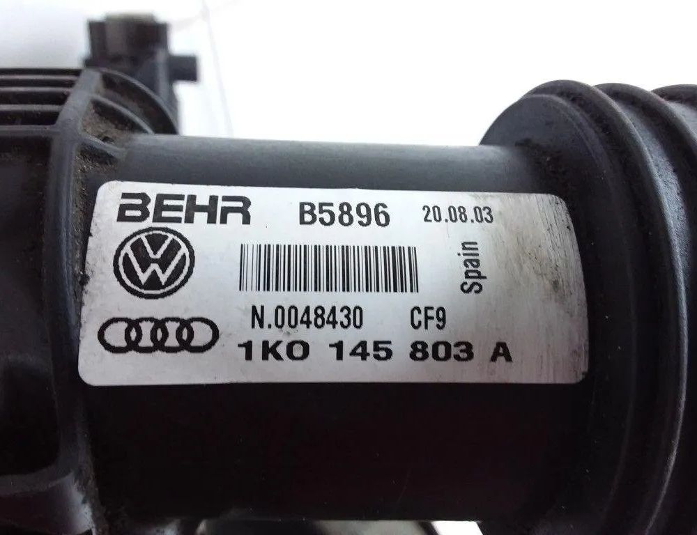 VOLKSWAGEN Touran 1 generation (2003-2015) Starpdzesētāja/interkūlera radiators 1K0145803A 20368635
