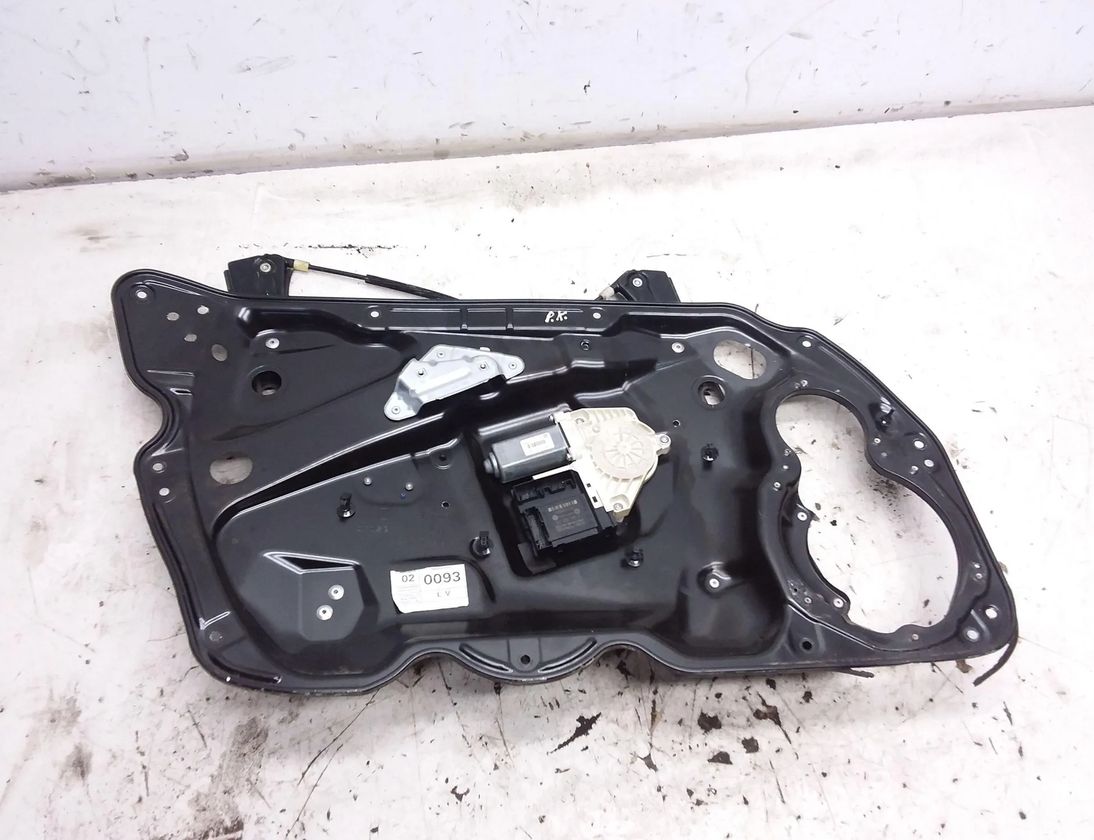 VOLKSWAGEN Passat Variant 1 generation (2010-2024) Кнопка стеклоподъемника передней правой двери 3C1837755F 20375211