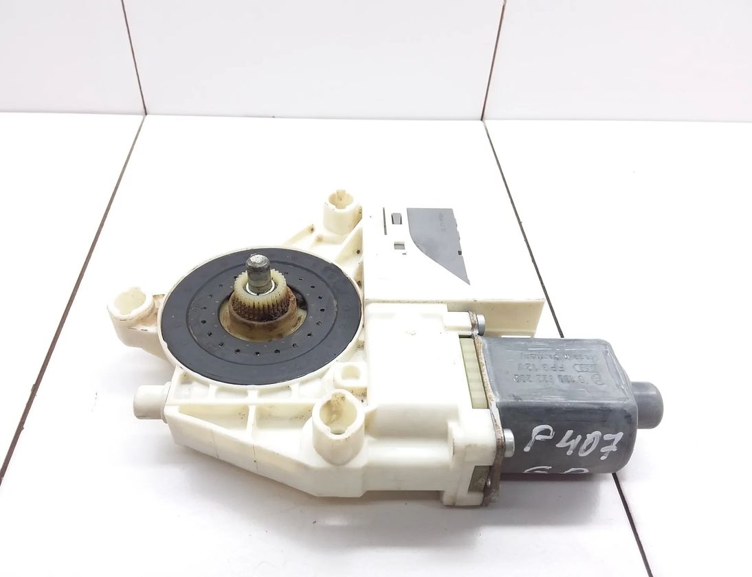 PEUGEOT 407 1 generation (2004-2010) Маторчик стеклоподъемника задней правой двери 9646595580,994336104,999066103 22876240