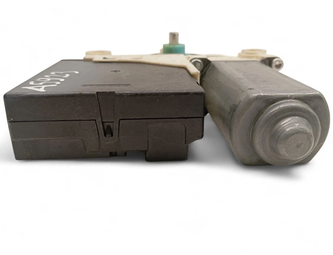 SEAT Altea 1 generation (2004-2013) Priekšējo labo durvju logu pacelšanas motorīts 1T0959702AC 30919953