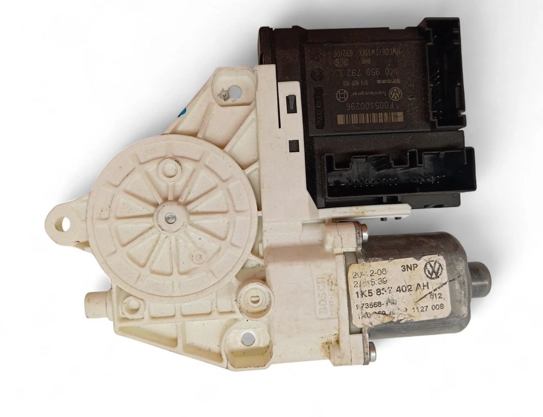 VOLKSWAGEN Passat B6 (2005-2010) Front Right Door Window Control Motor 1K5837402AH 31219654