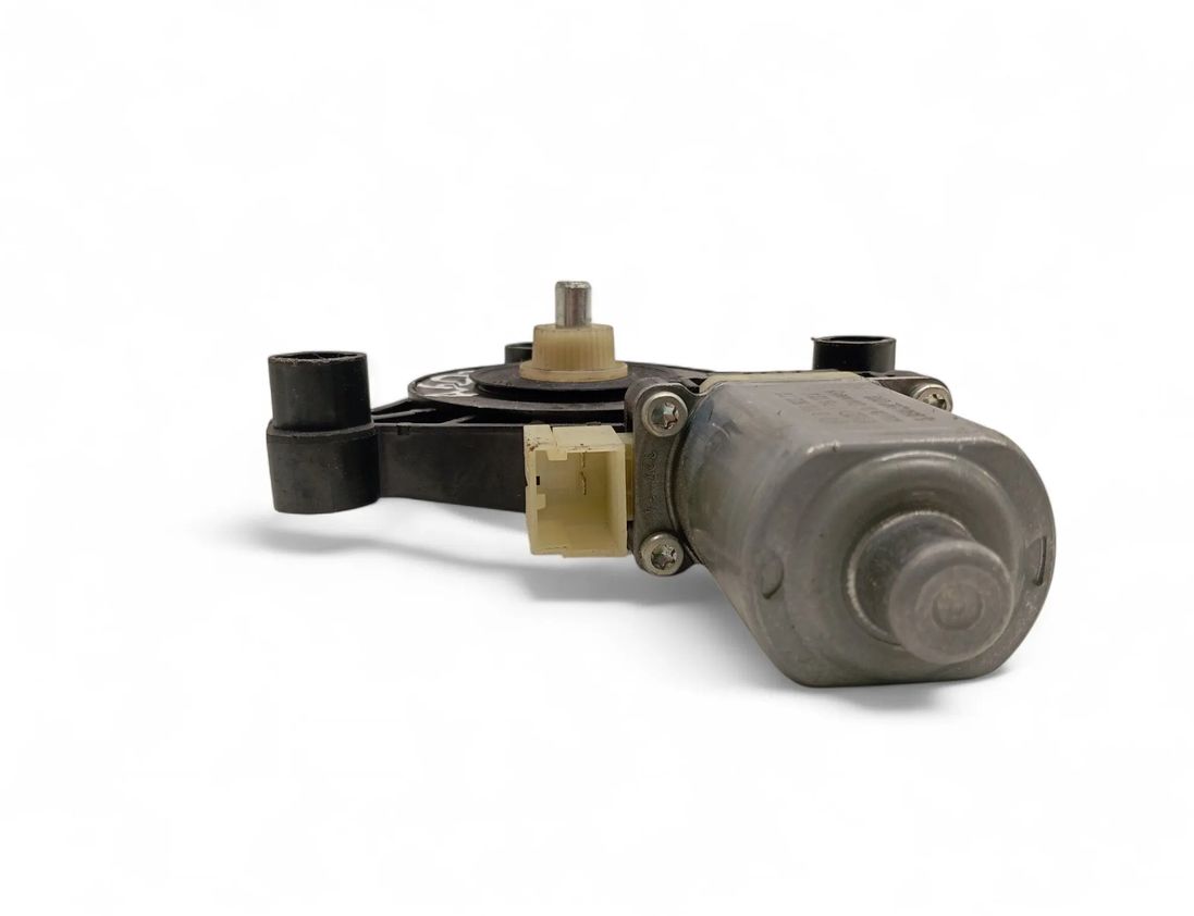 VOLKSWAGEN Golf 7 generation (2012-2024) Маторчик стеклоподъемника передней левой двери 5Q0959801B 31493356