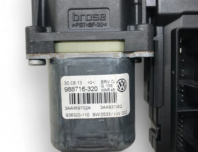 VOLKSWAGEN Passat B7 (2010-2015) Front Left Door Window Regulator Motor 3AA959702A 31659867