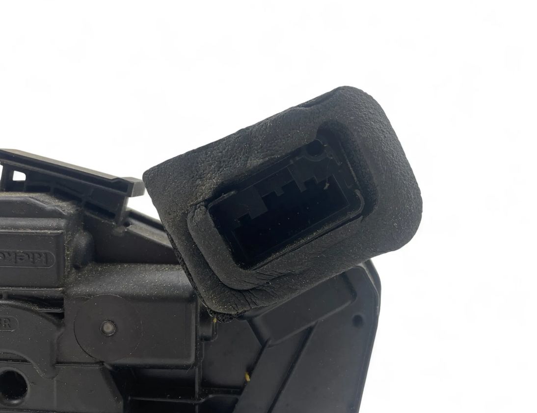 VOLKSWAGEN Golf 6 generation (2008-2015) Aizmugurējā labā durvju slēdzene 5K4839016Q 32974430