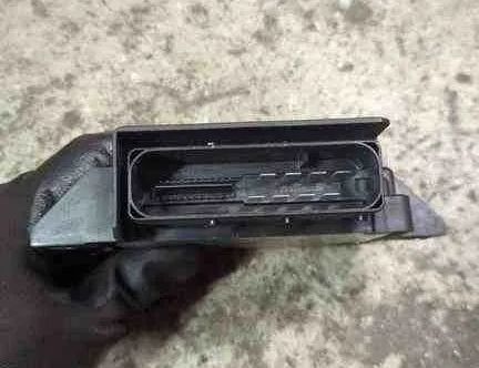 VOLKSWAGEN Passat B6 (2005-2010) Handbrake Control Unit 17982901A,3AA907801G,3AA907801D,3AA907801E,3AA907801H,3C0907801J 32638753