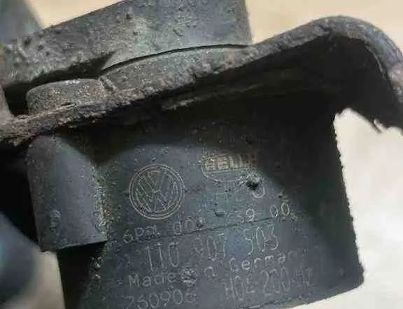 AUDI A6 C6/4F (2004-2011) Датчик уровня спереди справа 6PK00873900,1T0907503,H04200H2 32639742