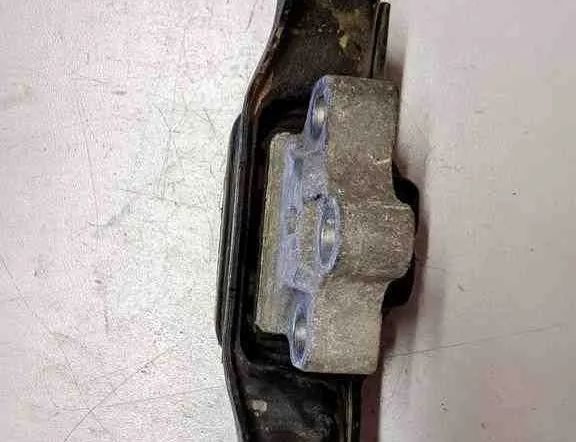 VOLKSWAGEN Passat B6 (2005-2010) Front engine mount 5Q0199555T,AVP1C07179A,04122013 32641590