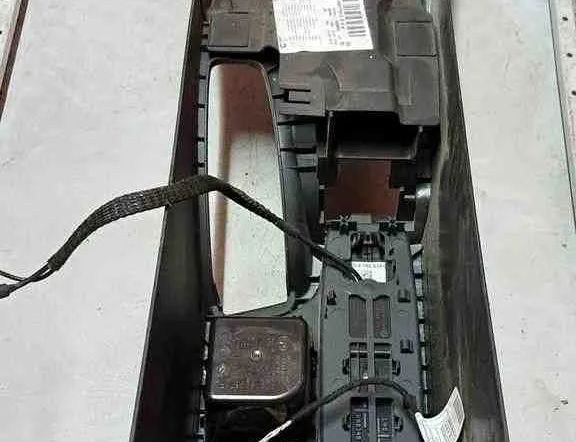 BMW 3 Series E90/E91/E92/E93 (2004-2013) Center Console 58450713,E116237024,9162987 32642065