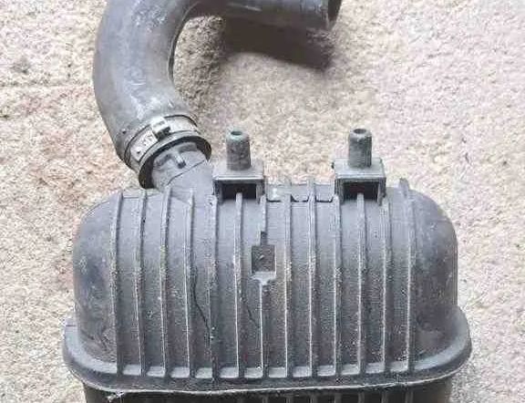 AUDI A6 C6/4F (2004-2011) Vakuuma tvertne PA6GF30,8E0129955 32642982