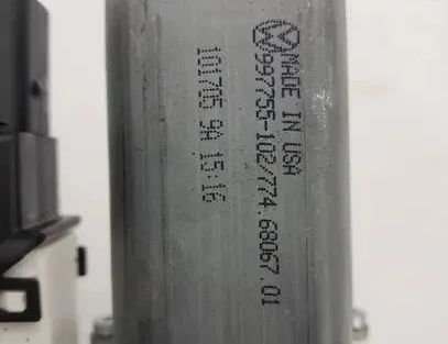 VOLKSWAGEN Jetta 5 generation (2005-2011) Маторчик стеклоподъемника задней правой двери 1K0959704F,1K5839402B,998348210 25913274