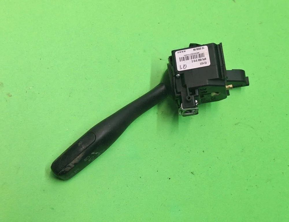 AUDI A3 8P (2003-2013) поворота переключение  00399982734059,8P0953513C 31623971