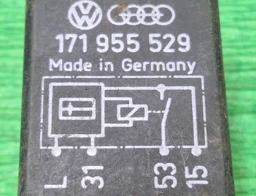 VOLKSWAGEN Golf 1 generation (1974-1993) Реле 171955529 31626100