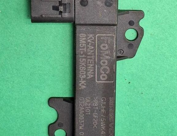 FORD C-Max 2 generation (2010-2019) Antenas pastiprinātājs 8M5T15K603KA 31626891