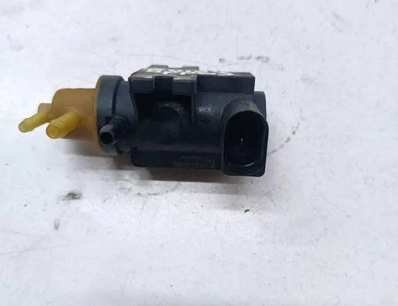VOLKSWAGEN Caddy 3 generation (2004-2015) Vacuum Valve 1K0906627A 31626950