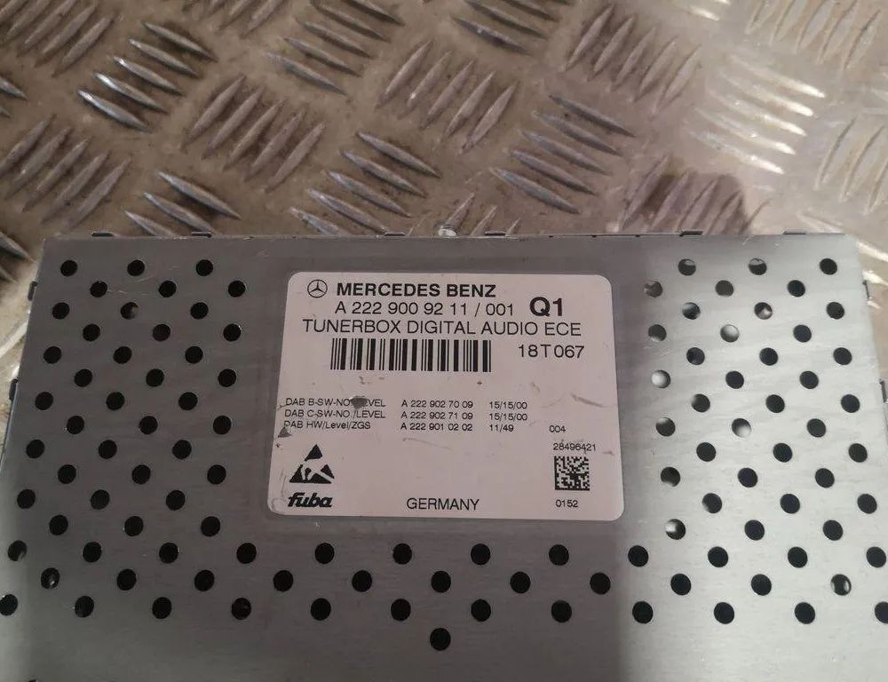 MERCEDES-BENZ E-Class W211/S211 (2002-2009) Mūzikas atskaņotājs ar Navigāciju / GPS A2229027009,A2229027109,A2229009211,A2229010202 32186775