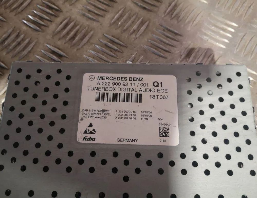 MERCEDES-BENZ E-Class W211/S211 (2002-2009) Mūzikas atskaņotājs ar Navigāciju / GPS A2229027009,A2229027109,A2229009211,A2229010202 32186775