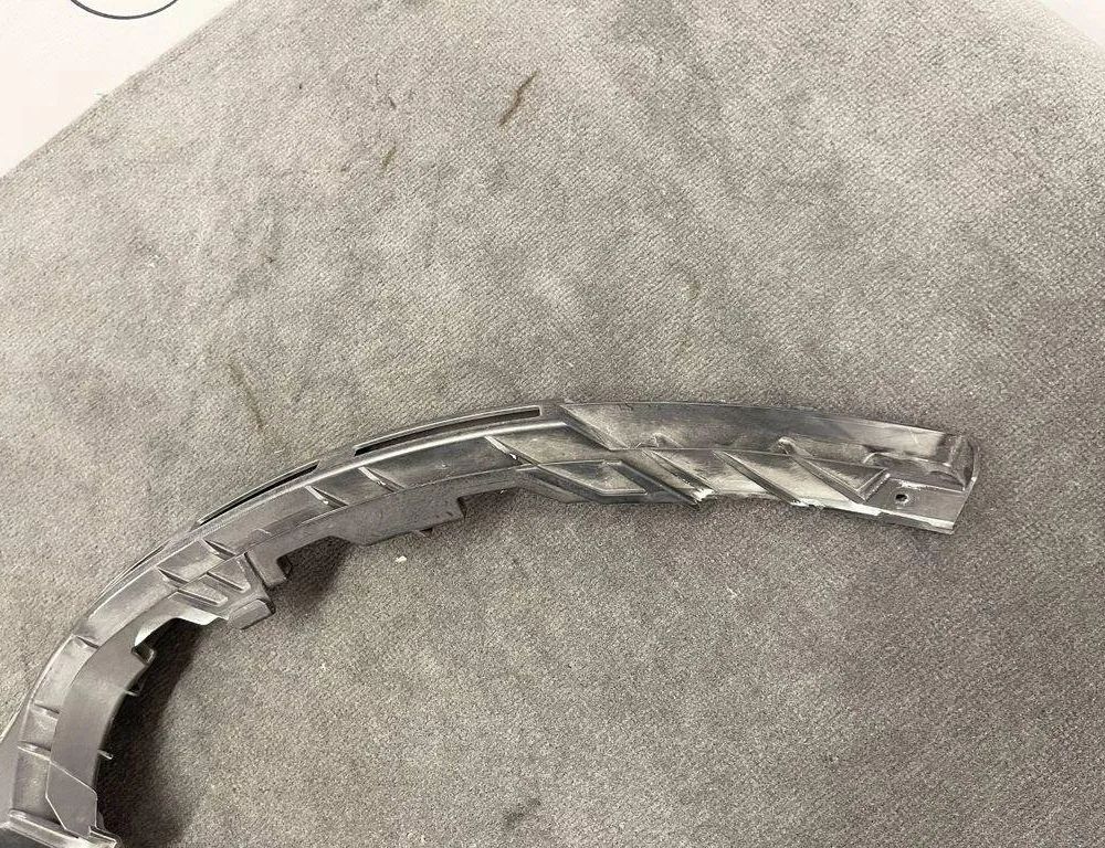 BMW 5 Series F10/F11 (2009-2017) Priekšējā bampera labais stūris 97C910,02099,016523 32188161