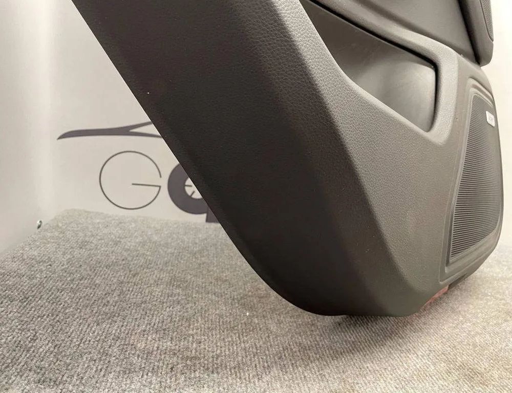 PORSCHE Macan 1 generation (2013-2023) Обшивка двери задней левой стороны 95B867211,95B837019 32189502