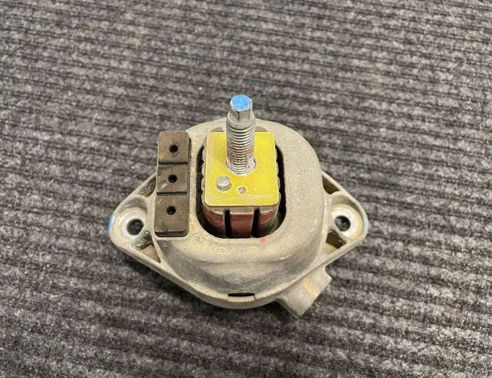 CHEVROLET Camaro 6 generation (2015-2024) Передняя подушка двигателя P23340392,7394 32190233