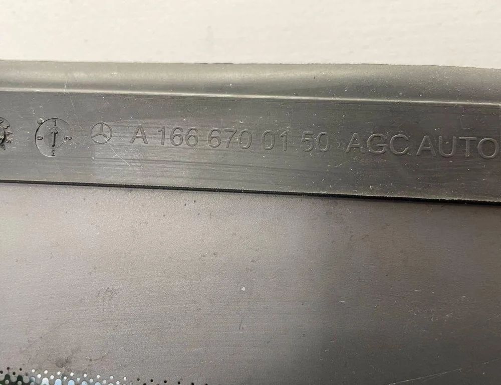 MERCEDES-BENZ GL-Class X166 (2012-2015) Фортка задняя правая A1666700150,A1666700387 32194044