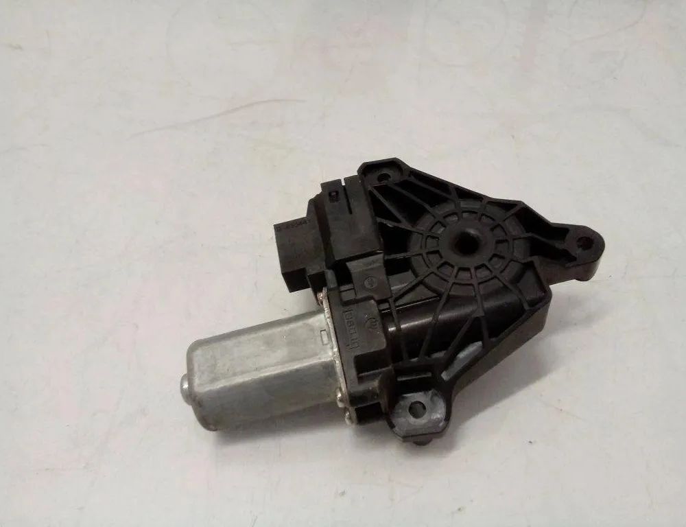 MERCEDES-BENZ GLC Coupe C253 (2016-2019) Aizmugurējo labo durvju loga vadības motorīts A2139060602 32197210