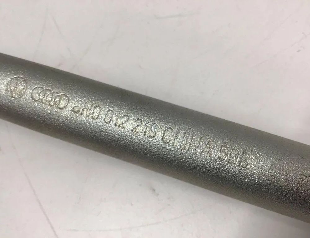 AUDI Q5 8R (2008-2017) Ключ для болтов колес 8N0012219 32200852