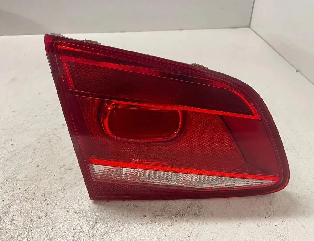VOLKSWAGEN Passat B7 (2010-2015) Right Side Tailgate Taillight 3AE945093K 31061805