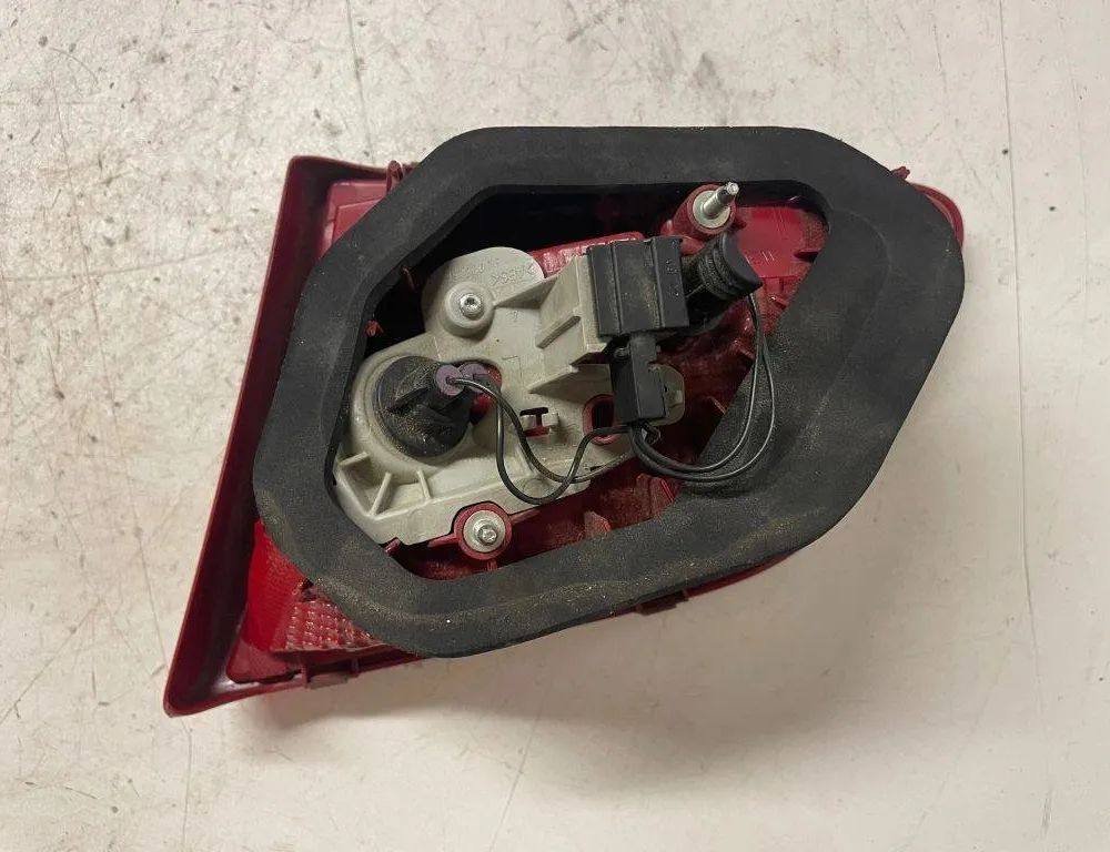 VOLKSWAGEN Passat B7 (2010-2015) Right Side Tailgate Taillight 3AE945093K 31061805