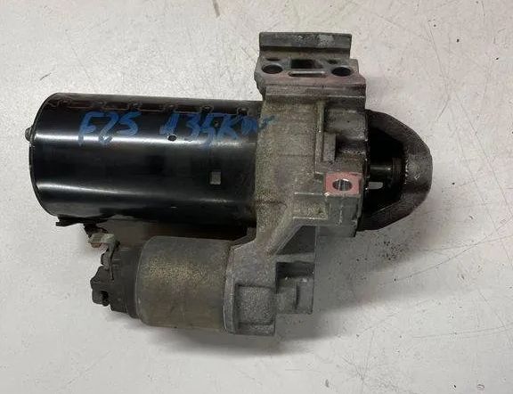 BMW X3 F25 (2010-2017) Стартер 8570383 31062489