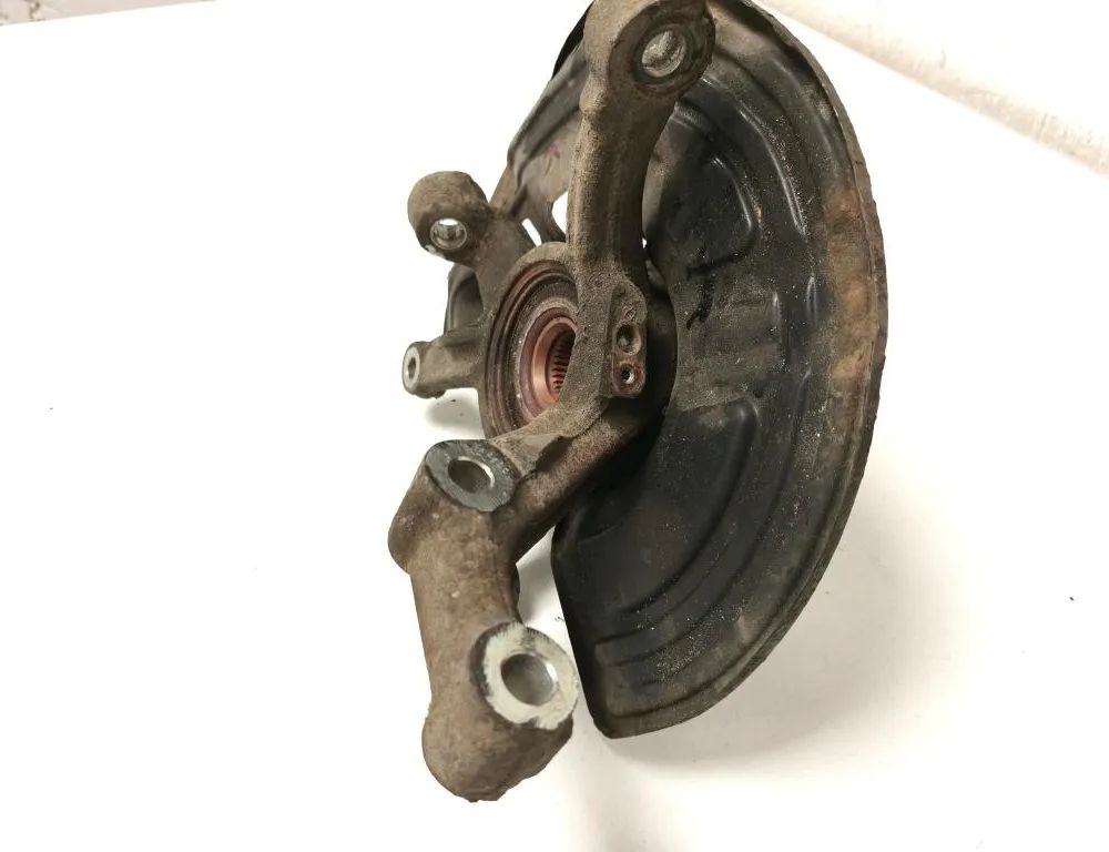 MERCEDES-BENZ A-Class W176 (2012-2018) Front Left Wheel Hub A2463320100,A2463320501 32799550