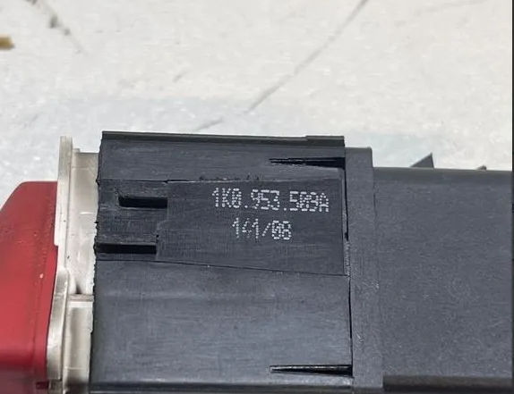 VOLKSWAGEN Golf 5 generation (2003-2009) Hazard button 1K0953509A 31282559