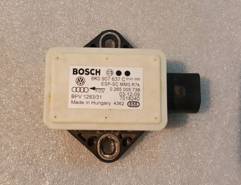 AUDI A4 B8/8K (2011-2016) Датчик ускорения 8K0907637C,8K0907637 11485691