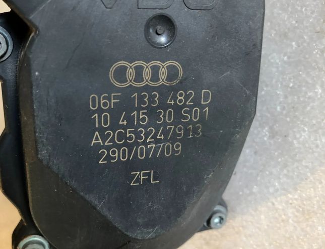 AUDI A4 B8/8K (2011-2016) Ieplūdes kolektora vārsta motorīts 06F133482D,06F133482 13452893