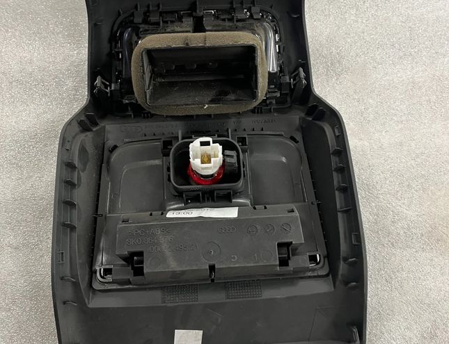 AUDI Q5 8R (2008-2017) Gaisa restes aizmugurē 8R0864376,8K0864376,8K0819203 23099387