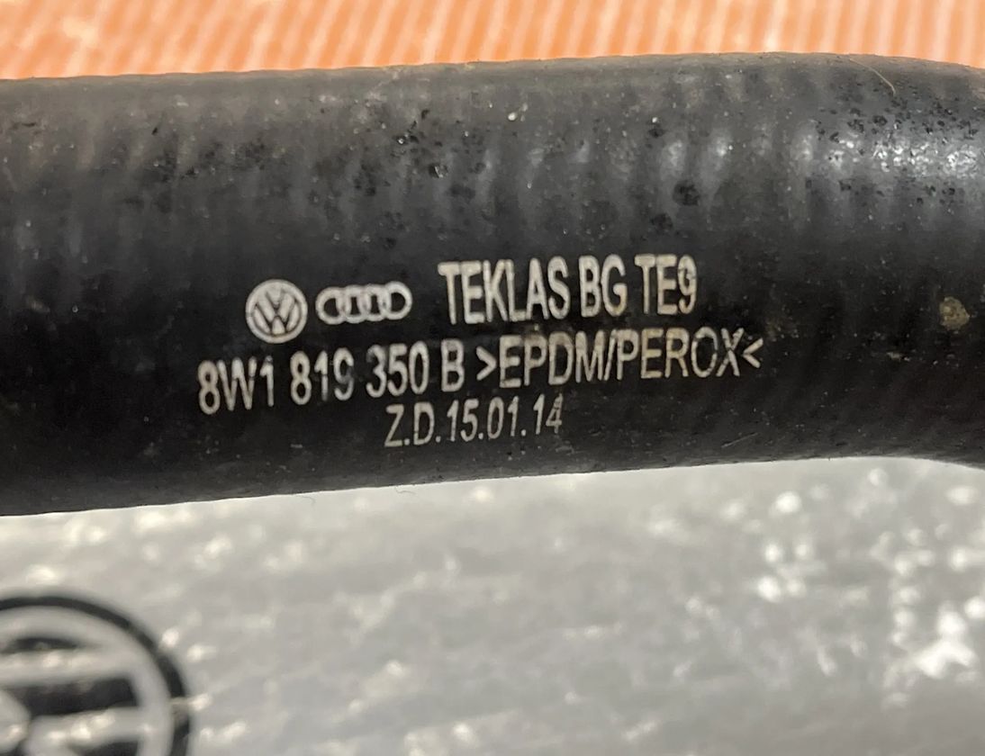 AUDI A5 F5 (2016-2024) Dzesēšanas šļauka / truba 8W1819350B 27136137