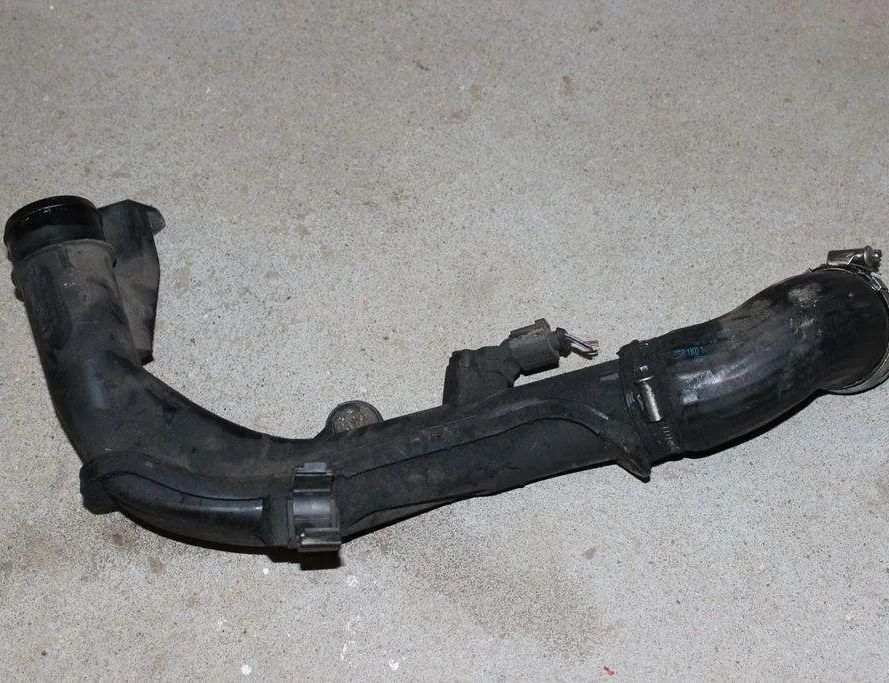 VOLKSWAGEN Passat B6 (2005-2010) Starpdzesētāja / interkūlera truba 5N0145770A 31941014