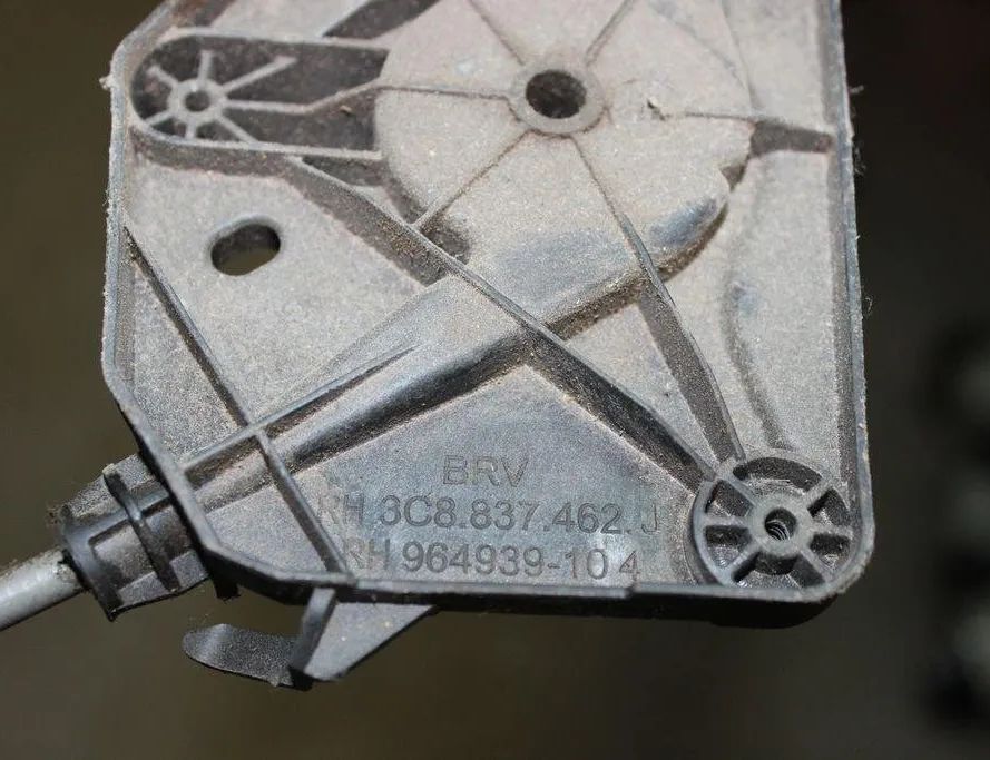 VOLKSWAGEN Passat CC 1 generation (2008-2017) Стеклоподъемник передней правой двери 3C8837462J 31941162