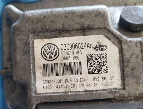 VOLKSWAGEN Golf 5 generation (2003-2009) Engine Control Unit ECU 03c906024ah 31948900