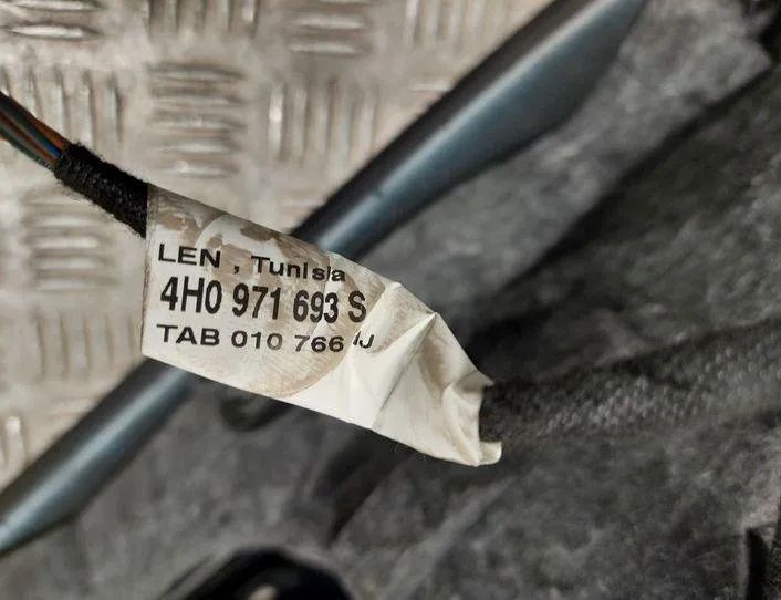 AUDI A8 D4/4H (2010-2018) Обшивка задней правой двери 4H0867318,4H0867318B,4H0868066A 20475402